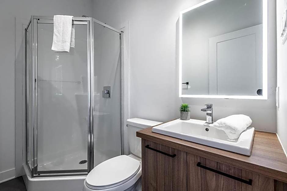 Chalet Xo Tremblant - 5brs, Private Baths, Spa, Sauna & Rooftop