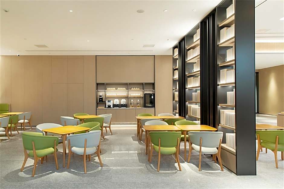 JI Hotel Yichang Railway East Station