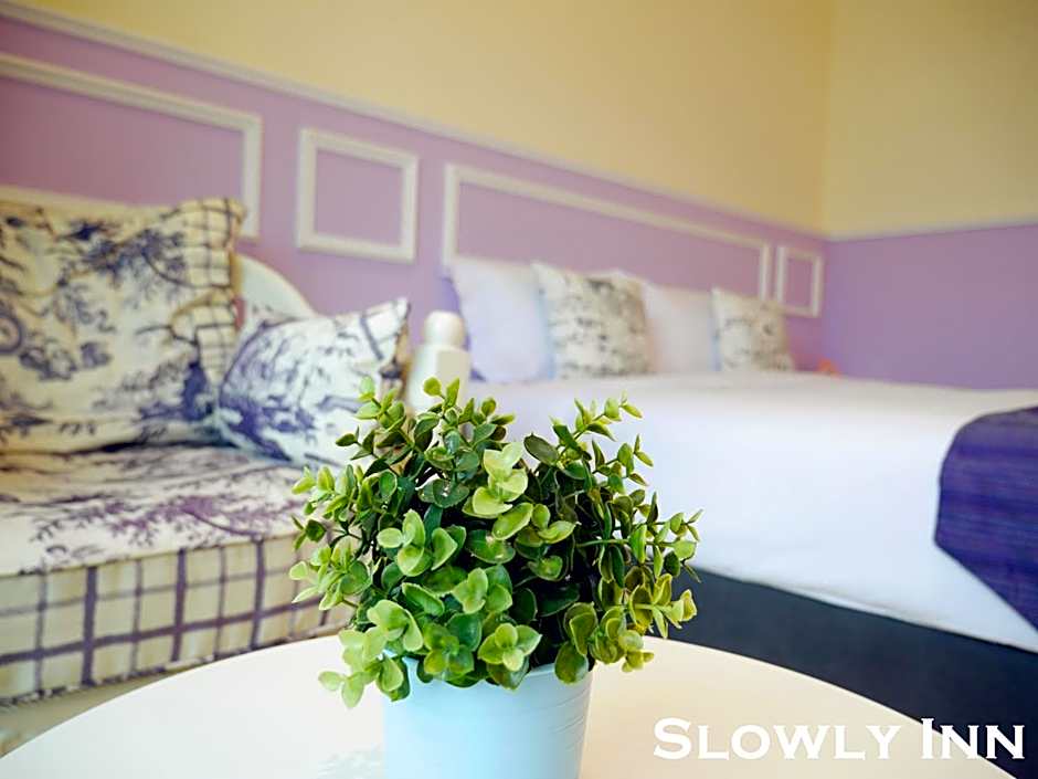 Slowly Inn