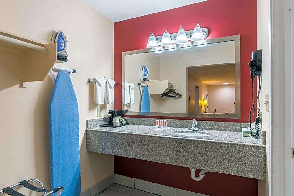 Quality Inn & Suites