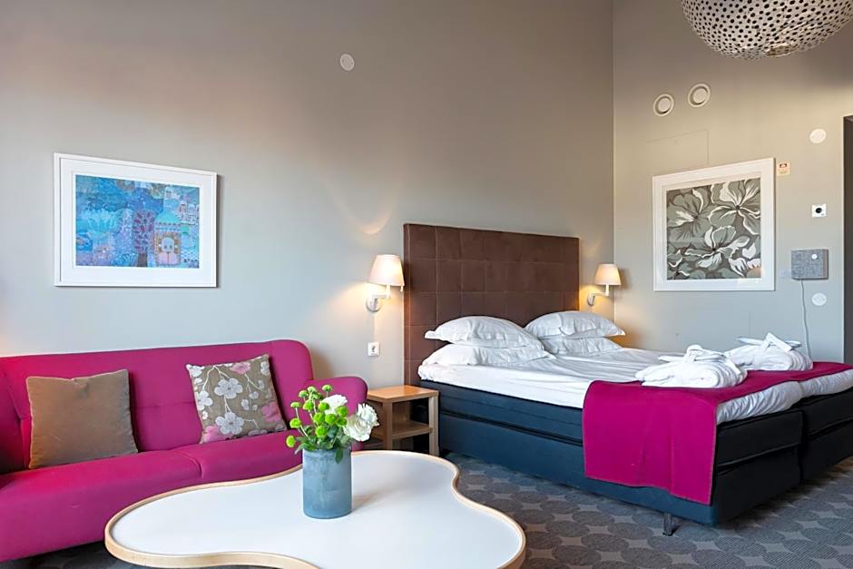 Elite Hotel Marina Plaza