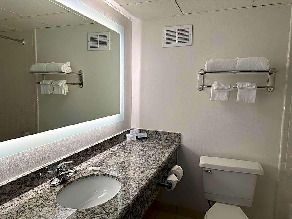 Quality Inn & Suites Everett