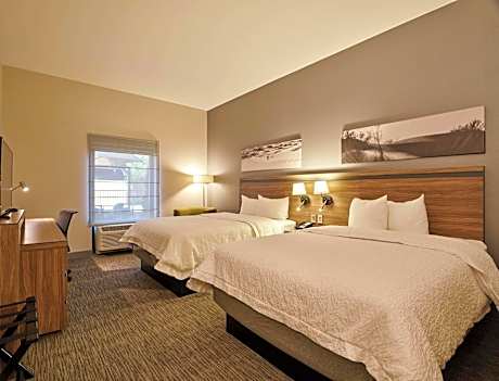Queen Room with Two Queen Beds - Non-Smoking