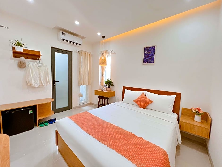 Tuna Hotel