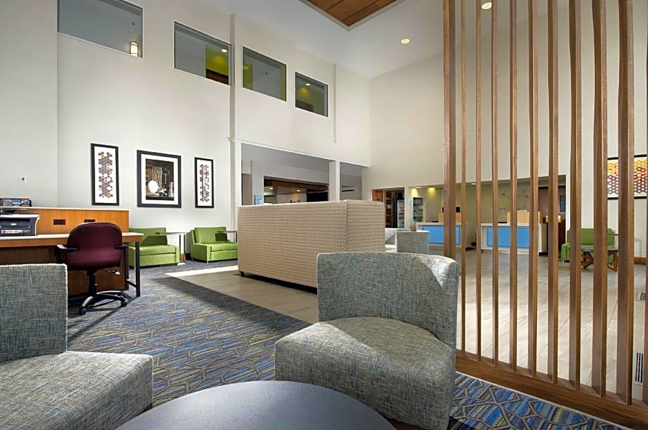 Holiday Inn Express & Suites Charlottesville - Ruckersville by IHG