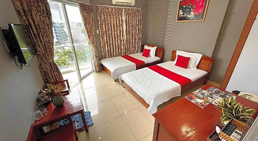Quang Hoa Airport Hotel