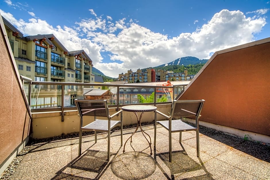 Adara Hotel