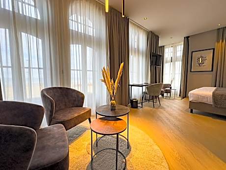 Deluxe Twin Room with Sea View