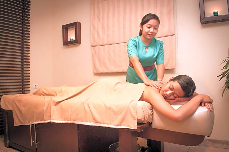 Travellers Suites Serviced Apartments