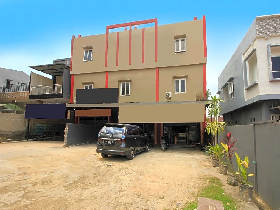 OYO 91855 Big Hotel Kendari