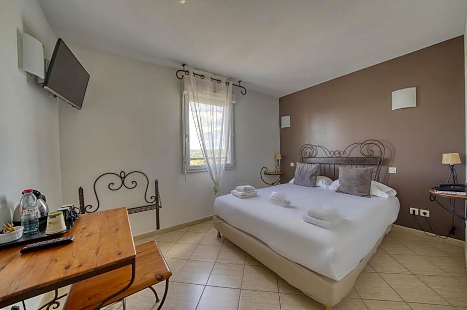 Hotel Restaurant Le Gardon - Pont du Gard