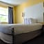 Days Inn by Wyndham Bradenton I-75