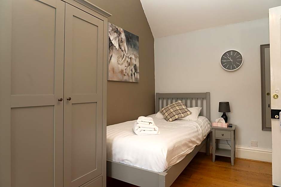 The Finch Hatton Arms