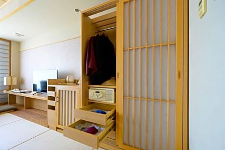 Japanese Modern Triple Room - Non Smoking