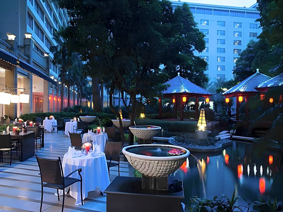 Dong Fang Hotel Guangzhou