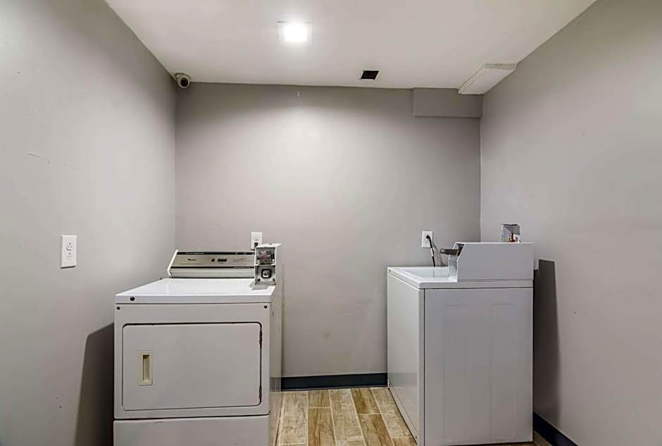 Quality Inn Rochester West