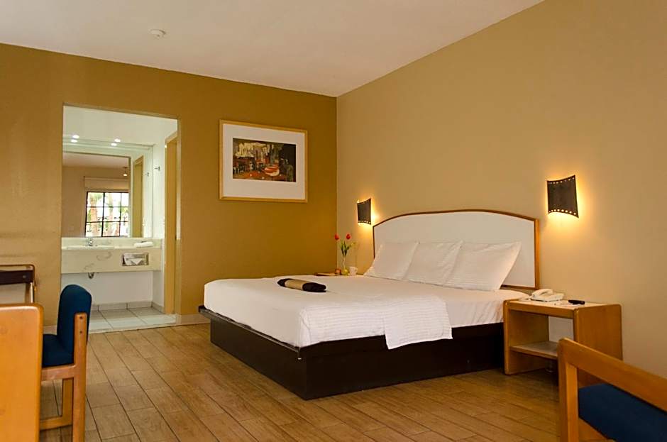 Photo 1 of 5 of Double Room