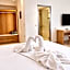 Lili Hotel