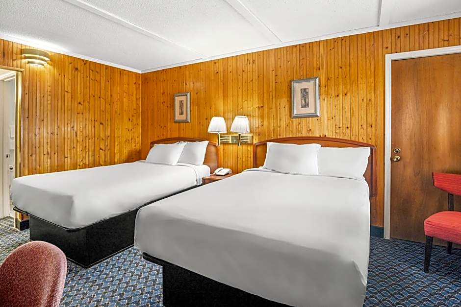 Photo 1 of 6 of 2 Double Beds
