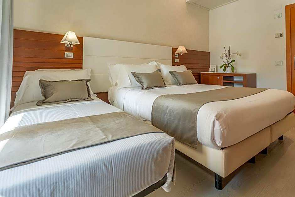 Club Hotel - Fronte Mare con Depandance adiacente