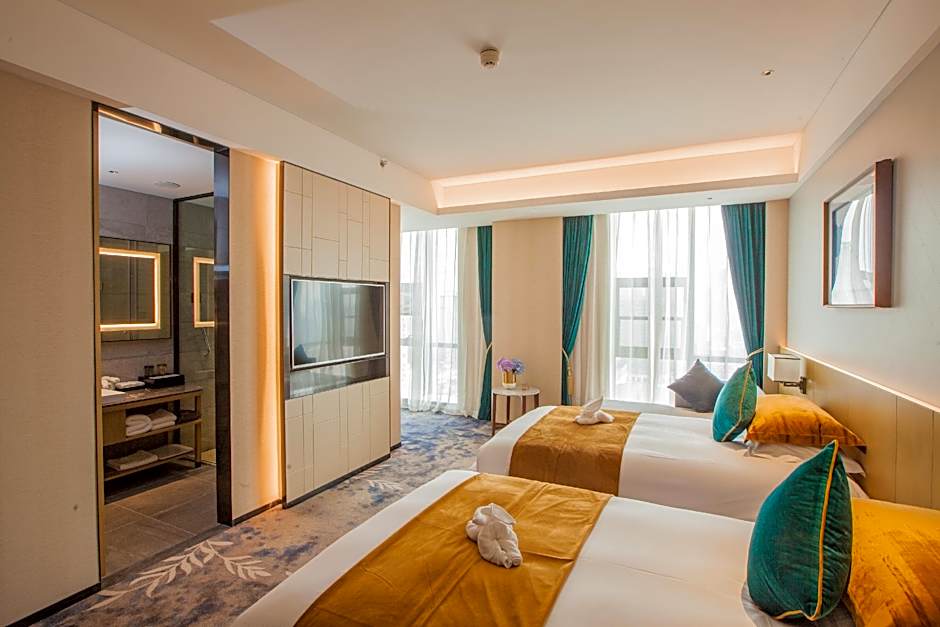 Ramada by Wyndham Luoyang Downtown