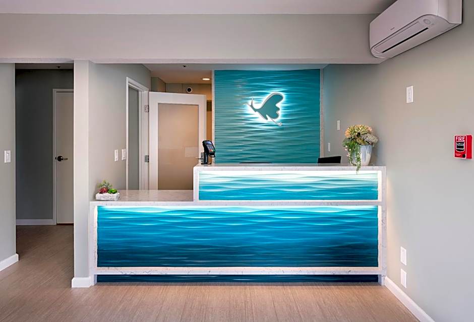 Mariposa Inn And Suites