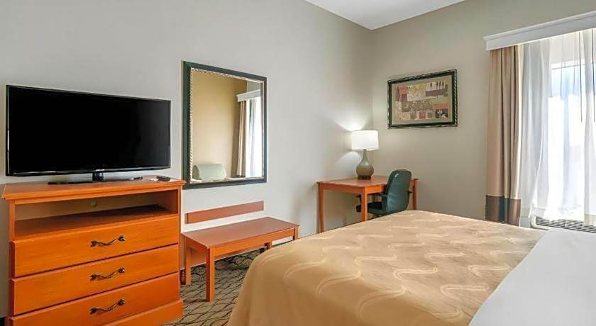 Quality Inn & Suites Jefferson City