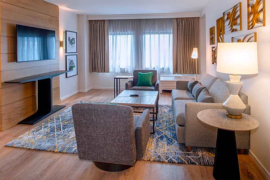 Sheraton Westport Plaza Hotel St. Louis