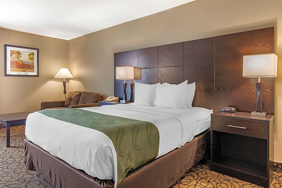 Quality Inn & Suites Escanaba North