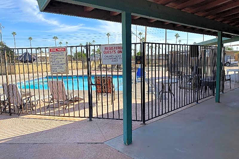 Desert Grove Inn and Suites