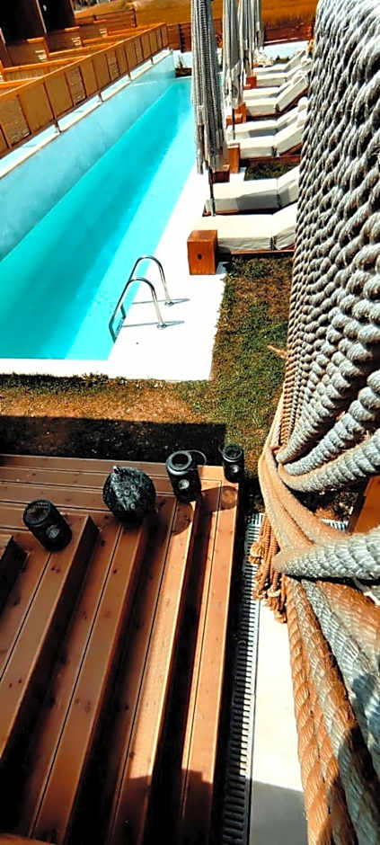 King's & Queen's Afitos - Suites With Private Pool