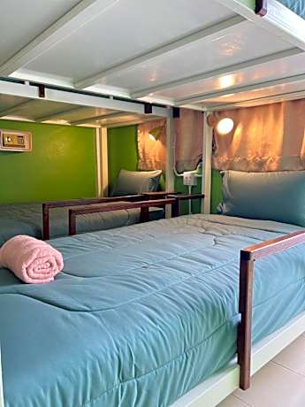 Sabai Sabai Poshtel & Motorbike Rental