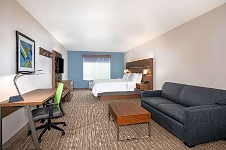 King Suite with Sofa Bed - Non-Smoking