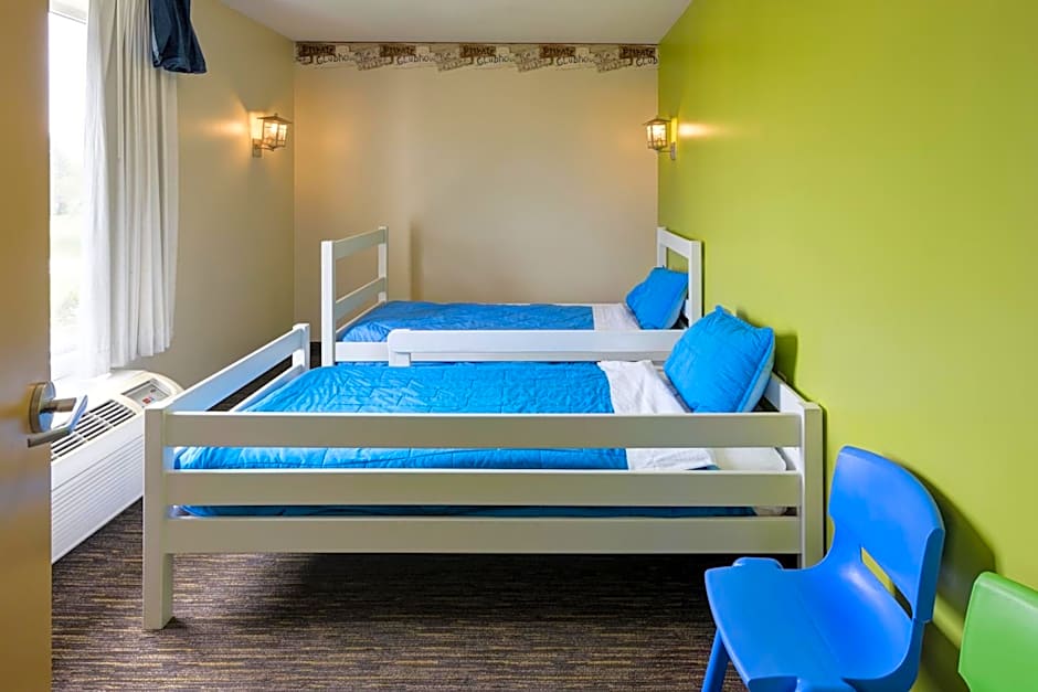 Holiday Inn Express Hotel & Suites Andover East 54 Wichita By IHG