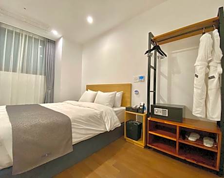 Standard Double Room - Disability Access (Ground floor)