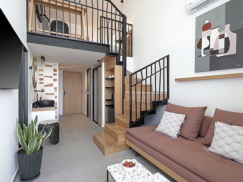 Calla Luxury Seafront Suites