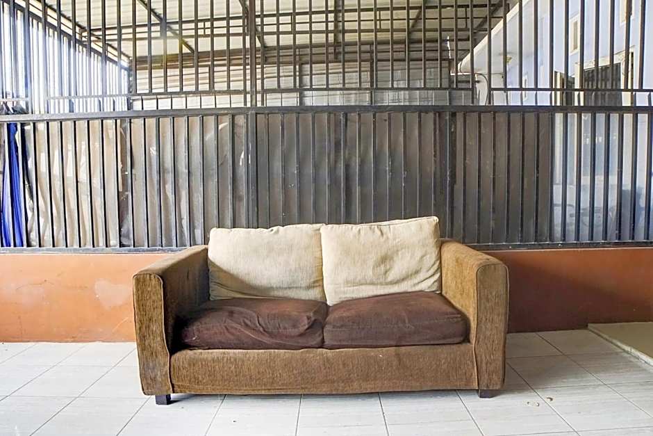 Hotel O Penginapan Syariah Faster Inn