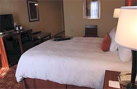 Hampton Inn & Suites Wiggins