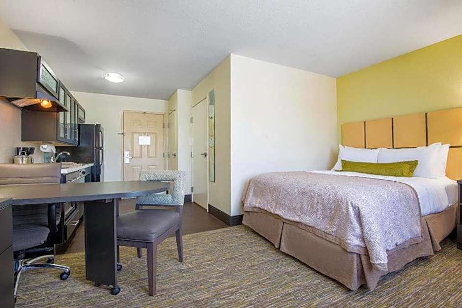 Candlewood Suites Jefferson City By IHG