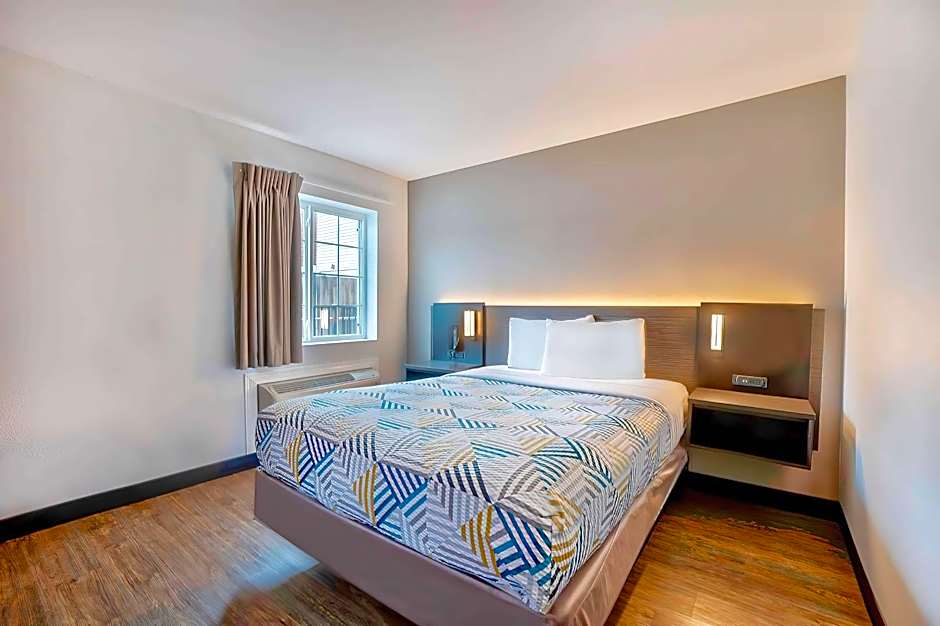 Motel 6 Tulsa, Ok - Central