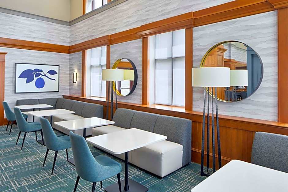 Hampton Inn By Hilton & Suites Saratoga Springs Downtown
