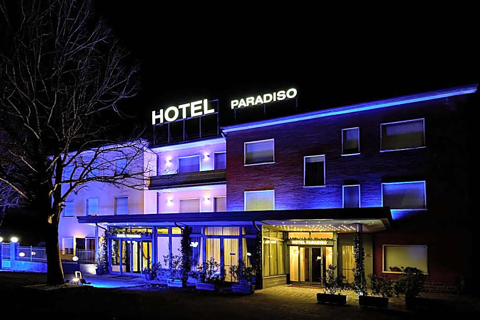 HOTEL PARADISO