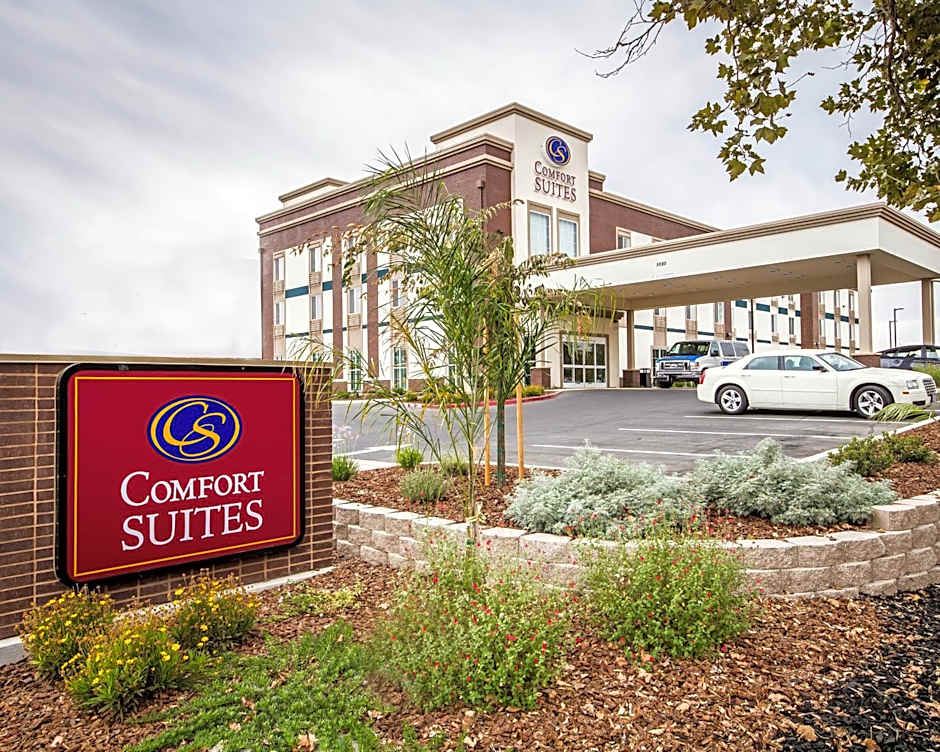 Comfort Suites Woodland - Sacramento Airport
