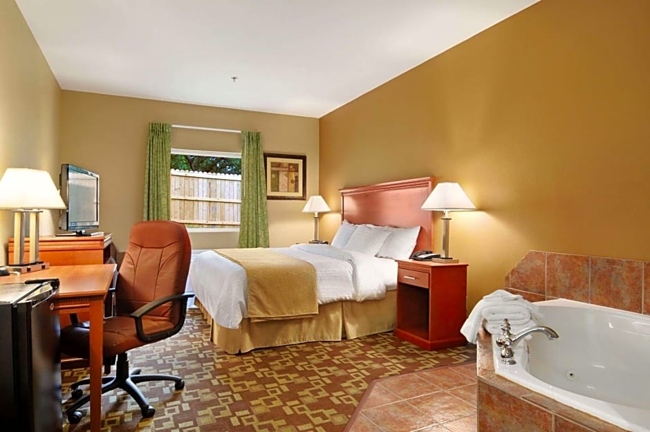 Days Inn & Suites by Wyndham Cabot