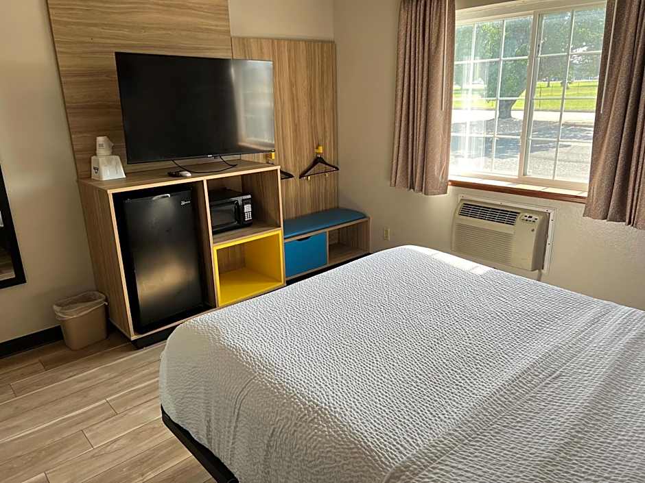 Days Inn by Wyndham Miami