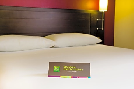 2 Rooms Nearby