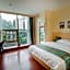 Guangzhou Longcheng Hotel (Chen Clan Temple Metro Station)