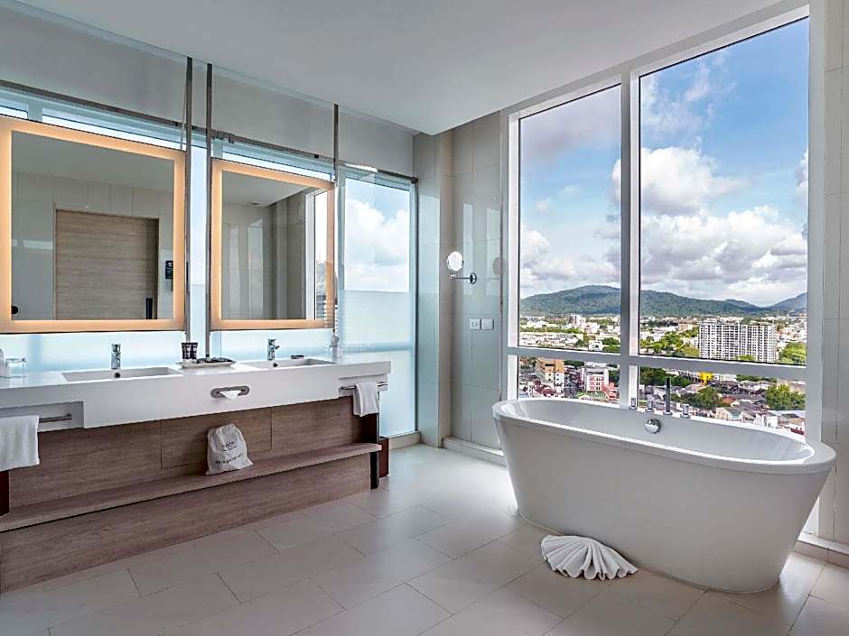 Novotel Phuket Phokeethra