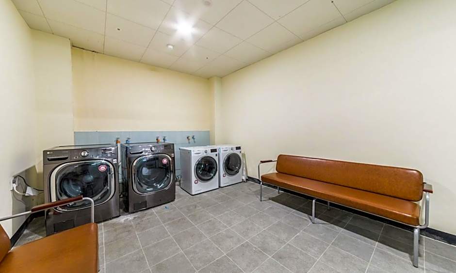 Gimpo Pentastar Hotel