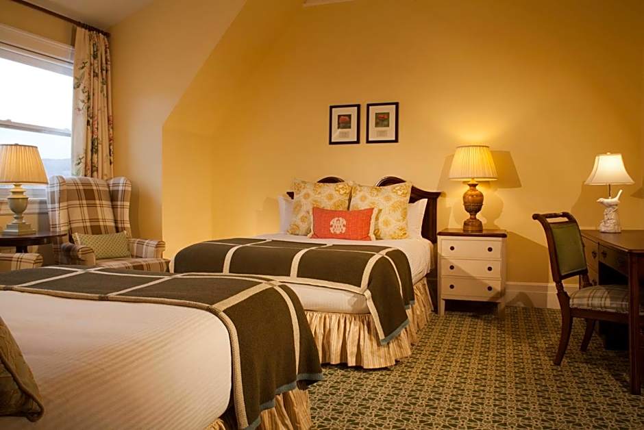 Photo 1 of 4 of Family 2 Queen Beds Suite
